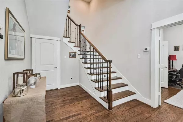 925 W 23rd ST #C, Houston, TX 77008