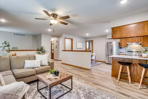 610 S Walnut St, Goddard, KS 67052-9361