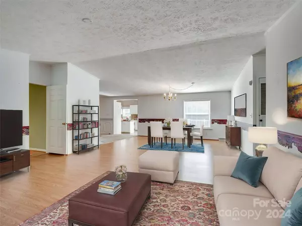 195 Creekstone LN, York, SC 29745