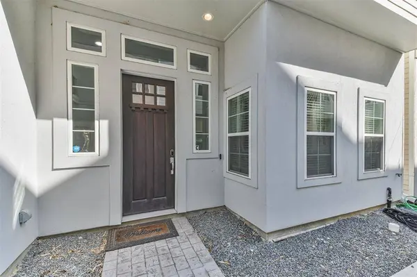 925 W 23rd ST #C, Houston, TX 77008