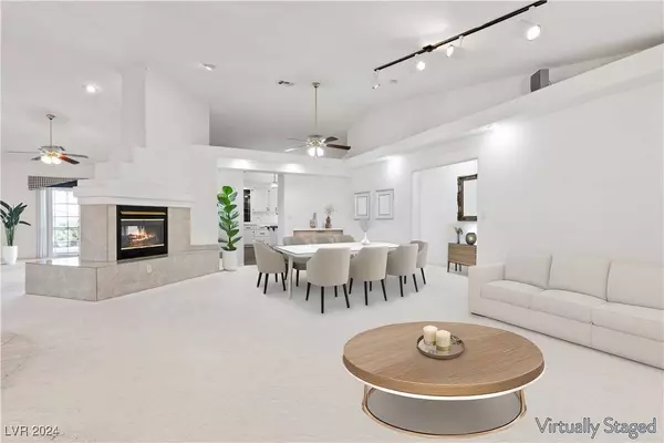 8450 S Pioneer Way, Las Vegas, NV 89113