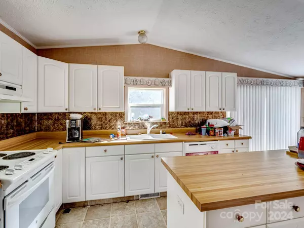 195 Creekstone LN, York, SC 29745