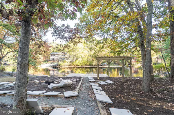 211 MIGAZEE TRL, Medford Lakes, NJ 08055