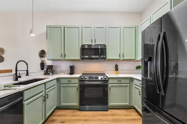 909 GRAN BAHAMA BLVD #27301, Davenport, FL 33897