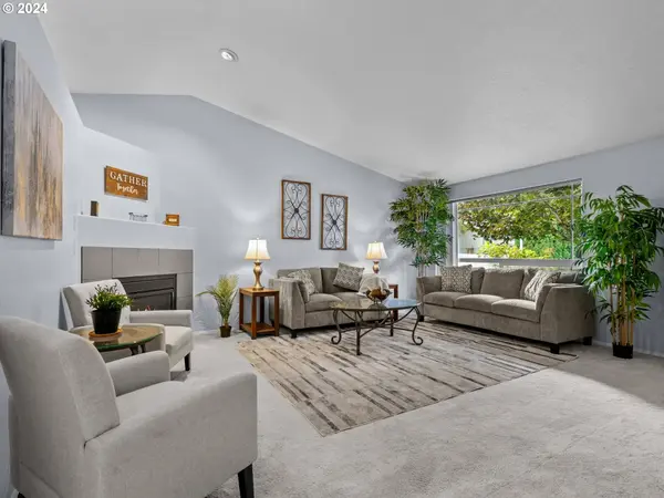 4368 NORTHSIDE DR, Keizer, OR 97303