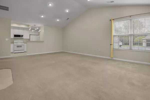 8091 Farm Crossing Circle, Powell, OH 43065