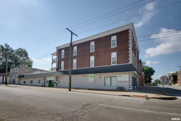 301 S 7TH ST, Quincy, IL 62301