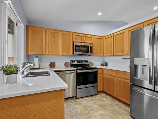 4368 NORTHSIDE DR, Keizer, OR 97303