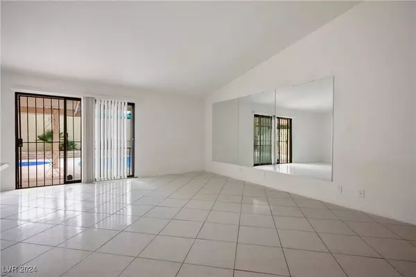 1861 Canterbury Drive, Las Vegas, NV 89119