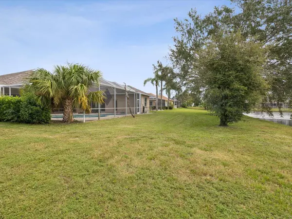 1054 SAWGRASS DR, Tarpon Springs, FL 34689