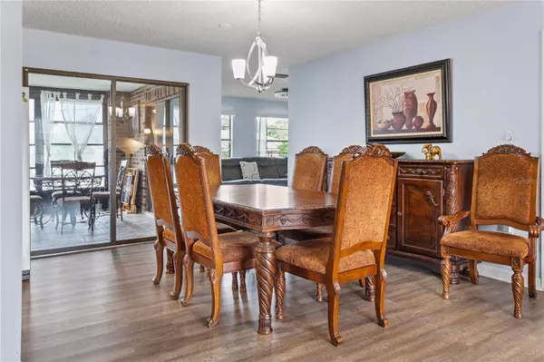 1124 FEATHER DR, Deltona, FL 32725