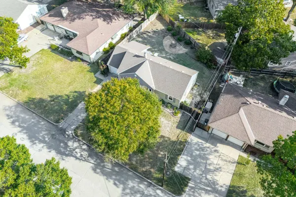 5640 E Park Hollow Dr, Wichita, KS 67208