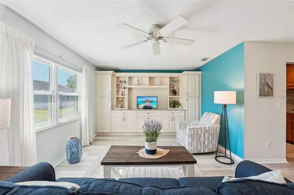 401 DE GRASSE PL #10, Sun City Center, FL 33573