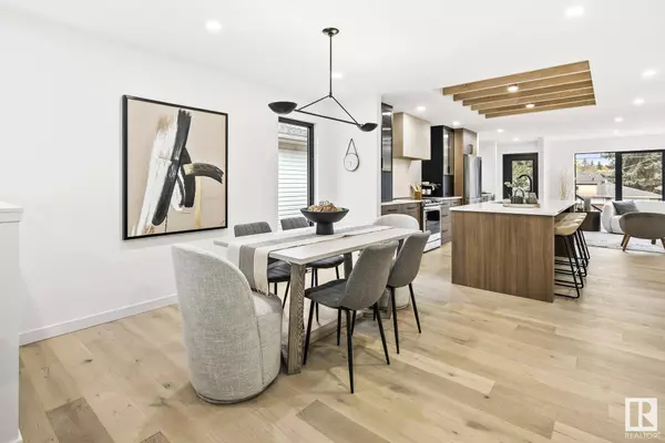 9942 78 ST NW, Edmonton, AB T6A 3C9