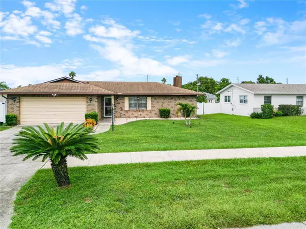 1124 FEATHER DR, Deltona, FL 32725