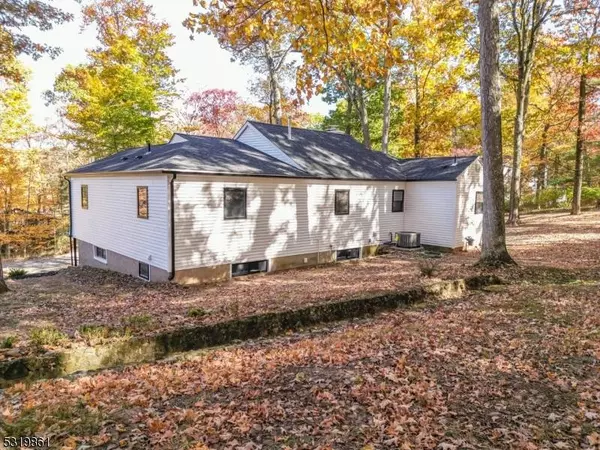 1060 Elm Dr, Bridgewater Twp., NJ 08807