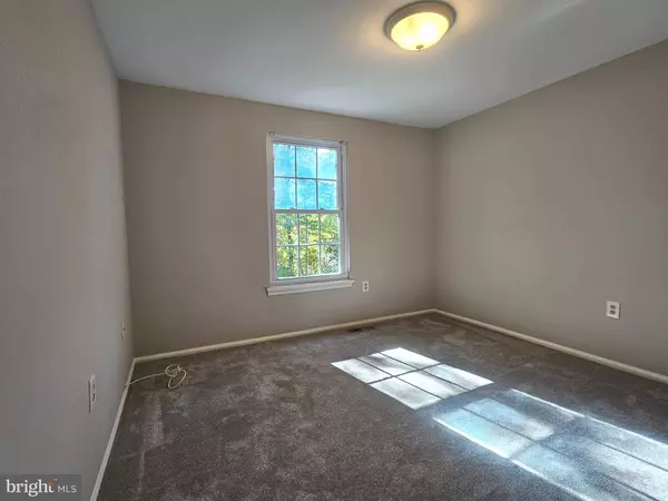 3915 LIGHT ARMS PL, Waldorf, MD 20602