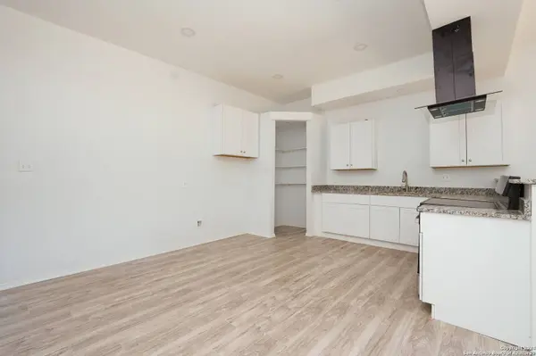 23238 Copper Canyon Dr, Elmendorf, TX 78112