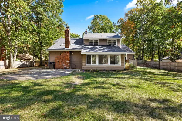 207 CREST RD, Marlton, NJ 08053