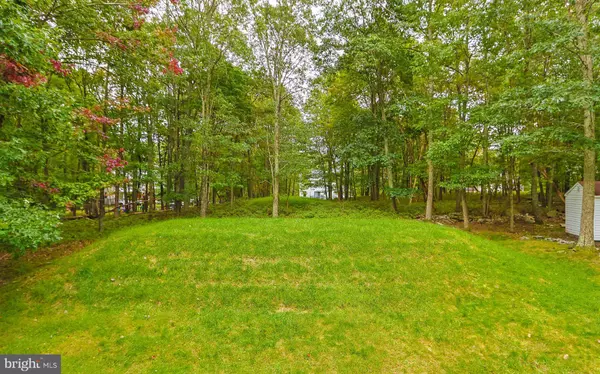 5125 HICKORY LN, East Stroudsburg, PA 18302