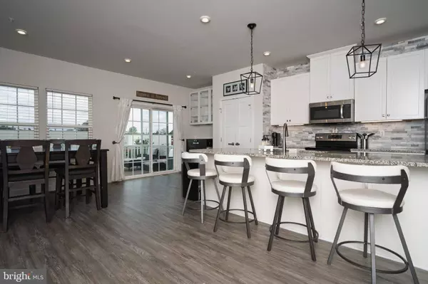 10 SHERMAN ALY, West Chester, PA 19382