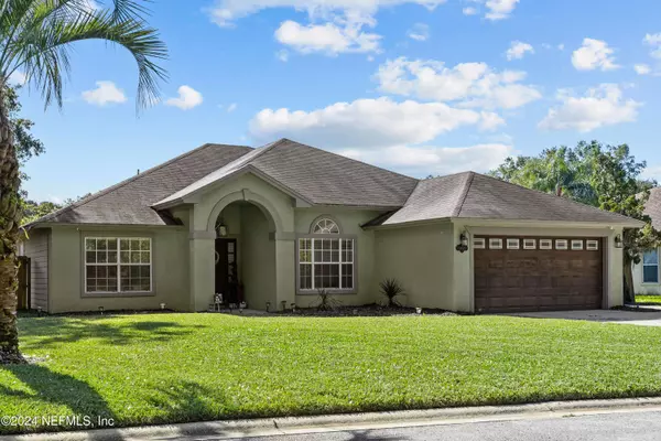 5458 CUTWATER LN S, Jacksonville, FL 32277