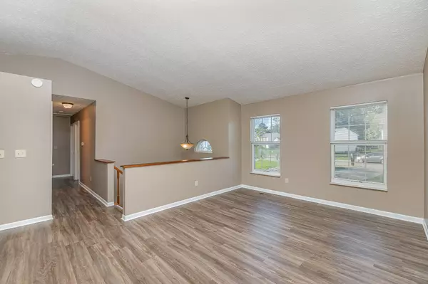 3575 Mitten Drive, Elsmere, KY 41018