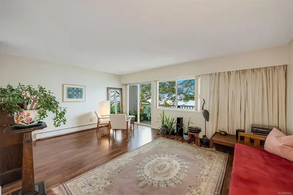 20 Olympia Ave #201, Victoria, BC V8V 2N4