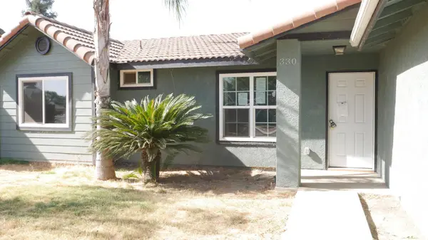 330 W Wren Avenue, Visalia, CA 93291