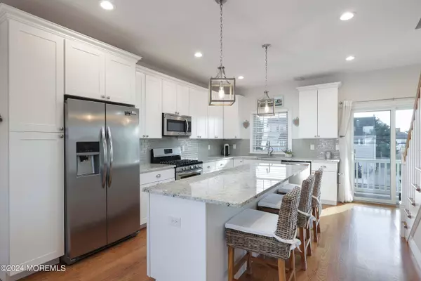 322 Silver Bay Road, Toms River, NJ 08753