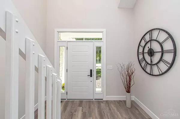 442 Yankee Trace Dr, Centerville, OH 45458