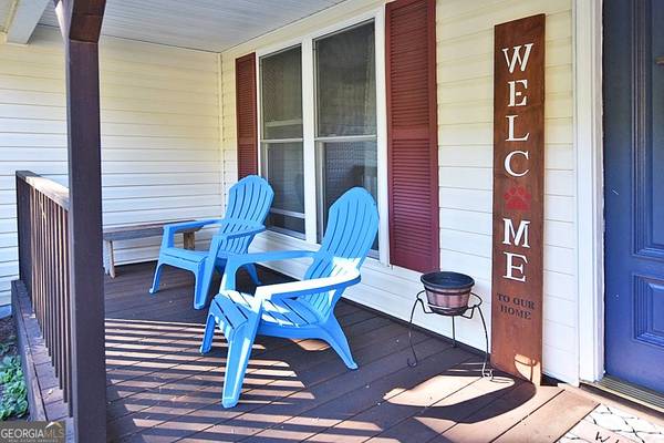 1581 Darby Ford CT, Ball Ground, GA 30107