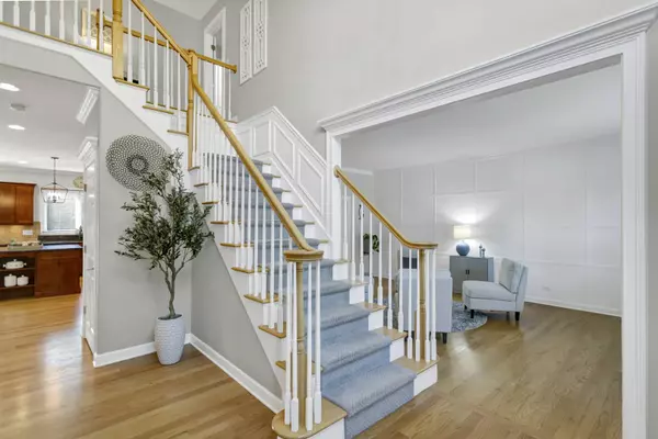 136 Planters Row, Geneva, IL 60134