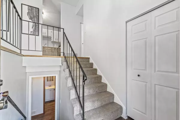 4212 Hemlock LN N, Plymouth, MN 55441