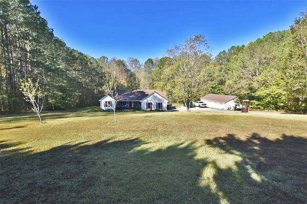 1581 Darby Ford CT, Ball Ground, GA 30107