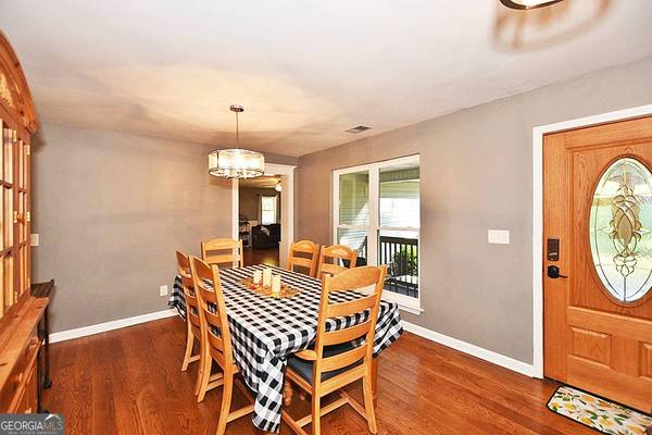 1581 Darby Ford CT, Ball Ground, GA 30107