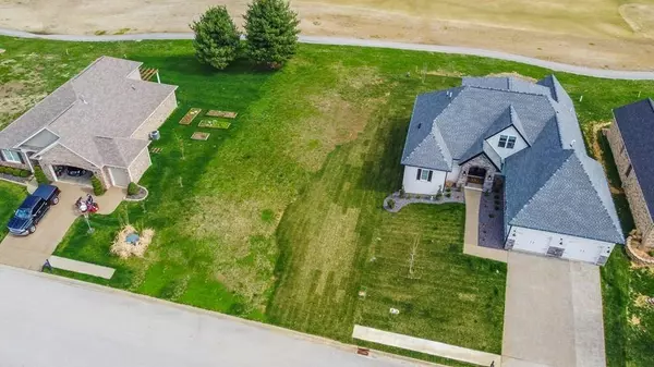 1759 Sterling Valley Dr, Owensboro, KY 42303