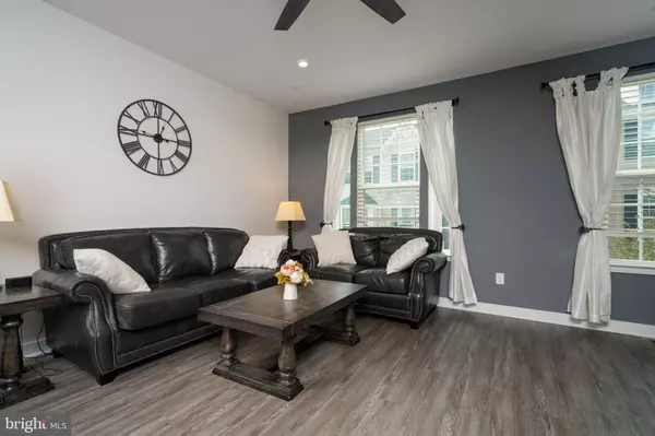 10 SHERMAN ALY, West Chester, PA 19382