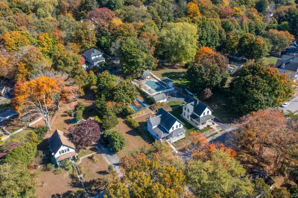 24 Mowry Avenue, Norwich, CT 06360