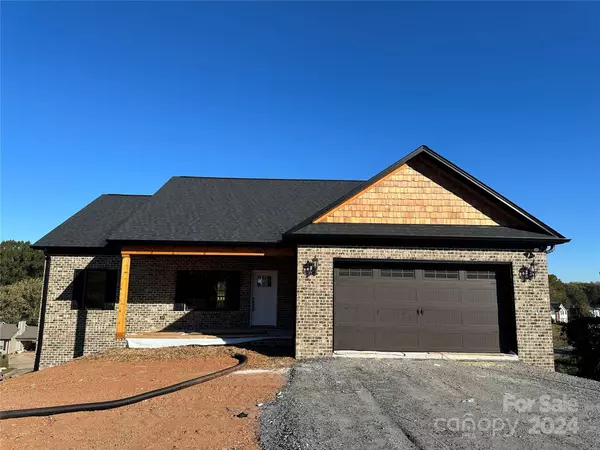 4916 Southview DR, Hickory, NC 28602