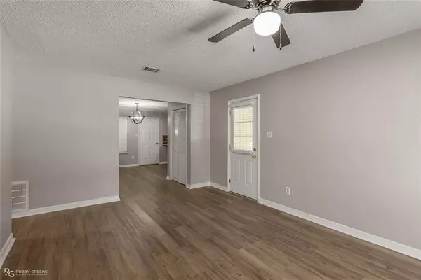 7776 Longbow Lane, Shreveport, LA 71107