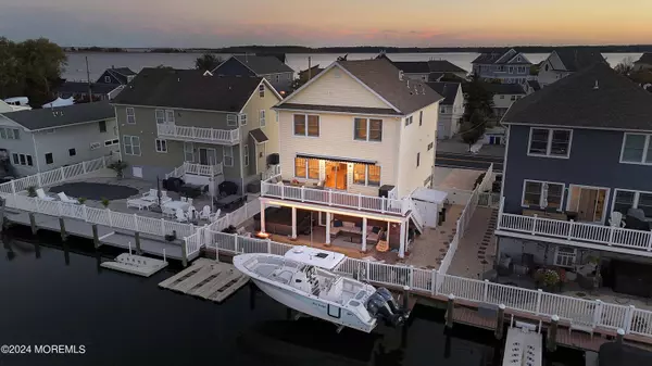 322 Silver Bay Road, Toms River, NJ 08753