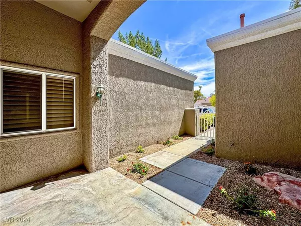 2721 Glencliff Drive, Las Vegas, NV 89134