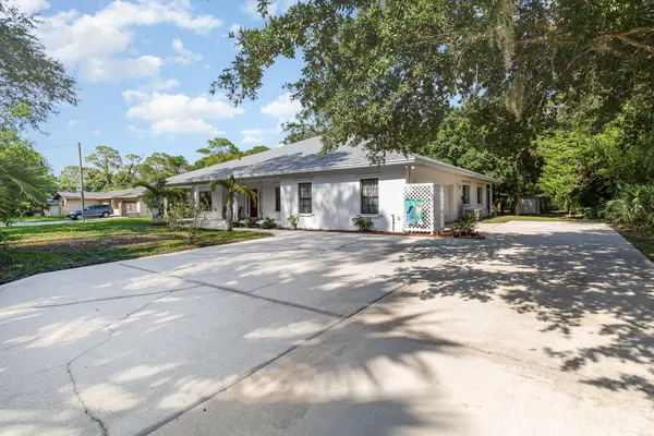 2605 Ranch RD, Melbourne, FL 32904