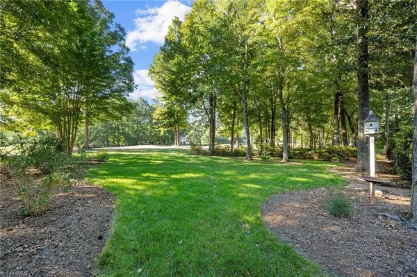 1507 Saint Andrews DR, Mebane, NC 27302