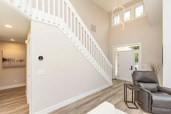 442 Yankee Trace Dr, Centerville, OH 45458