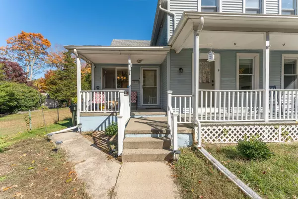 24 Mowry Avenue, Norwich, CT 06360