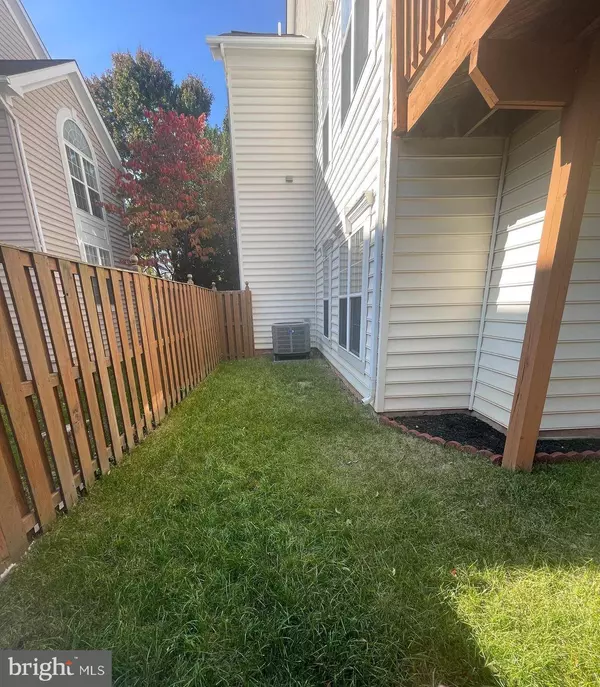 20616 GLENMERE SQ, Sterling, VA 20165