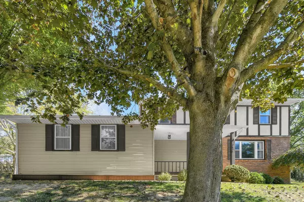 1242 Berwyn Lane, Newark, OH 43055