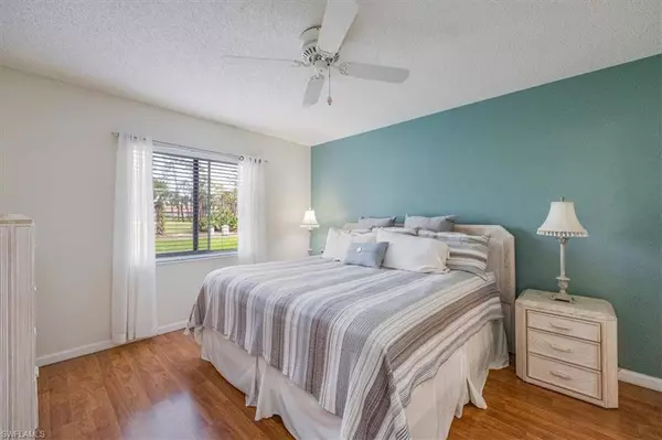 4556 Andover WAY #E102, Naples, FL 34112